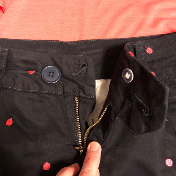 Super cute navy & salmon polka dot shorts size 2 - Picture 4 of 5